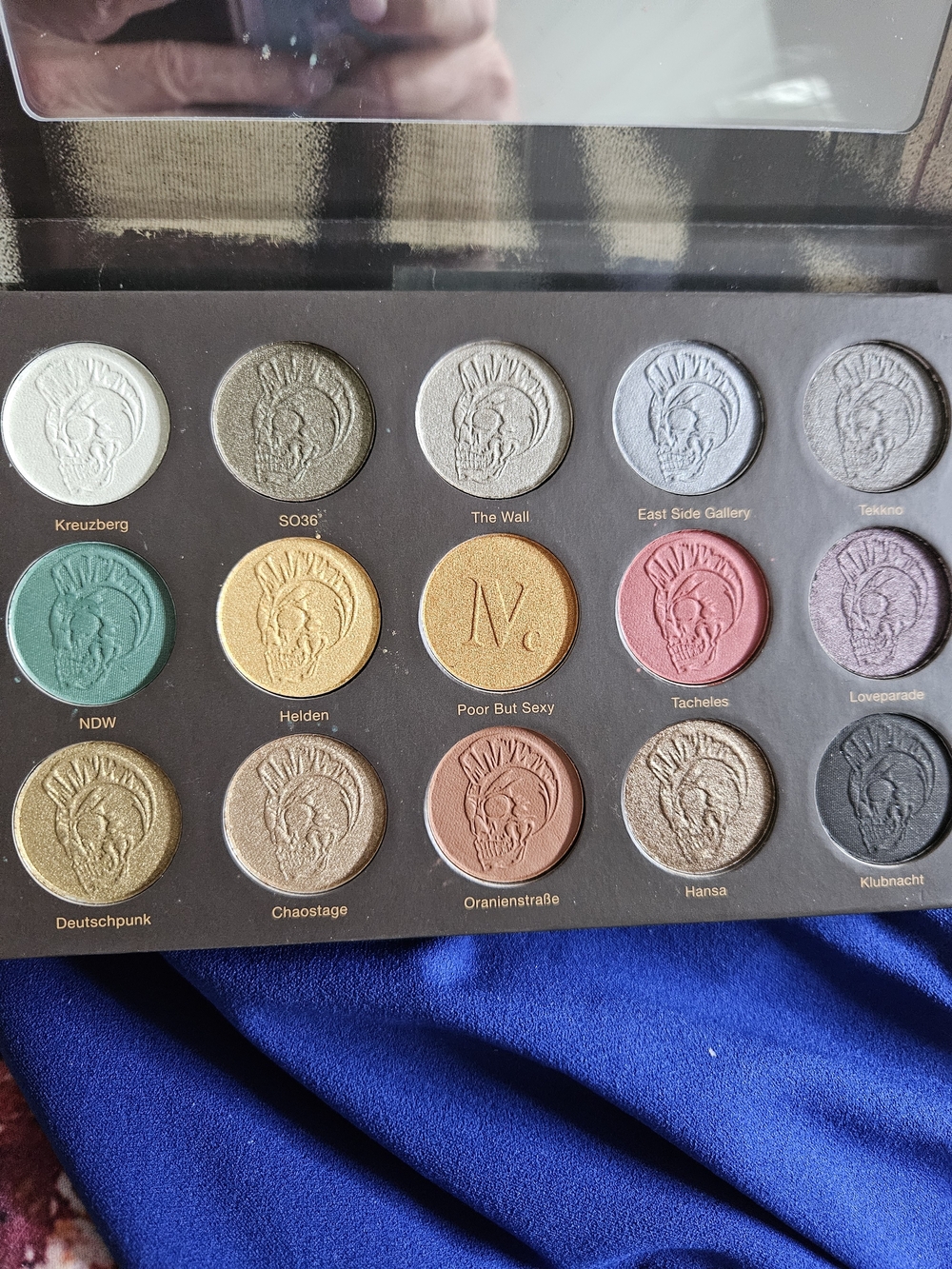 Nomad Berlin Untergrund Intense Eye Shadow Palette - Picture 2 of 6